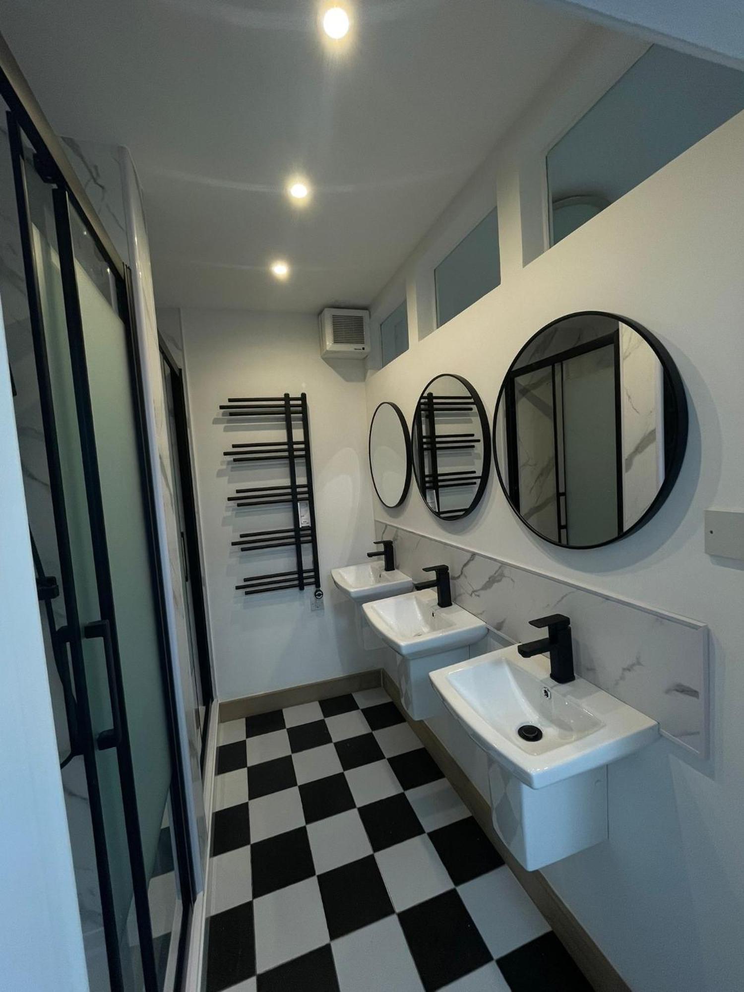 Squarezzz - Group Aparthotel